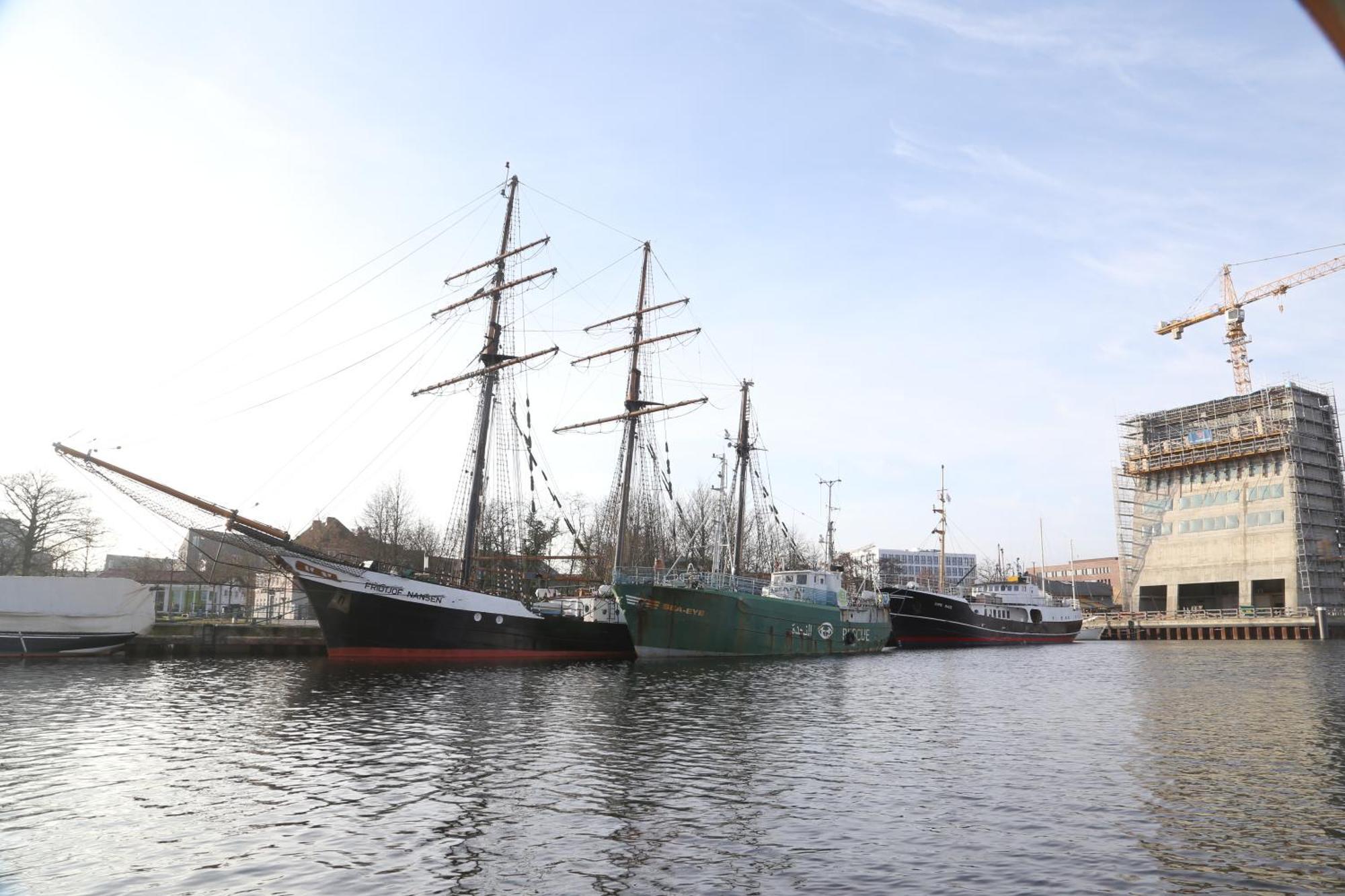 Schiffshotel "Schlafen Im Hafen" Hamburg Ngoại thất bức ảnh